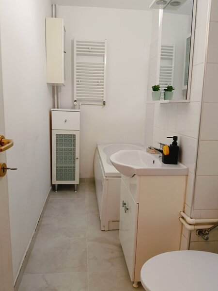 13 Septembrie/ Drumul Sarii